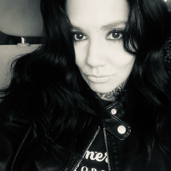 Meet your Posher, Alexis - Picture 8 of 12